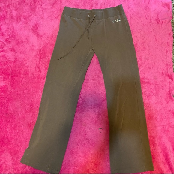 AMAZING BROWN DOUBLE ZIP BCBG SET!!! - Picture 4 of 4